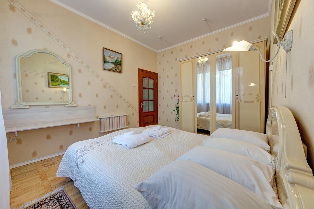 Aleksandria Hotel Kiev Esterno foto