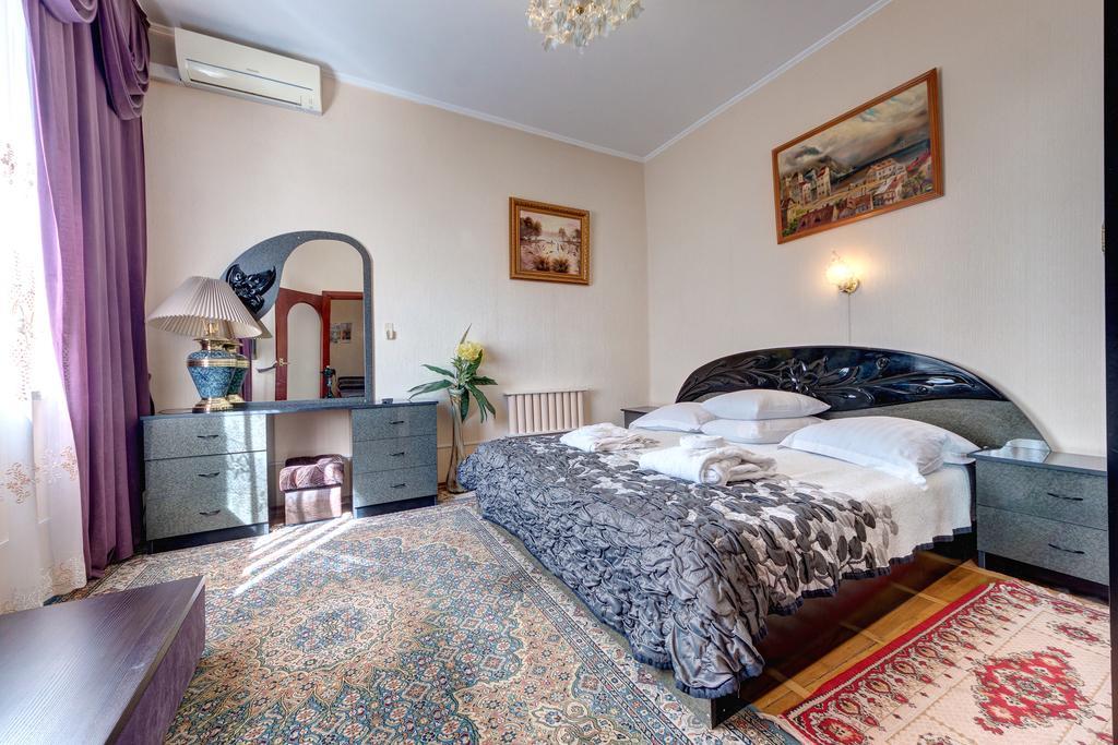 Aleksandria Hotel Kiev Esterno foto
