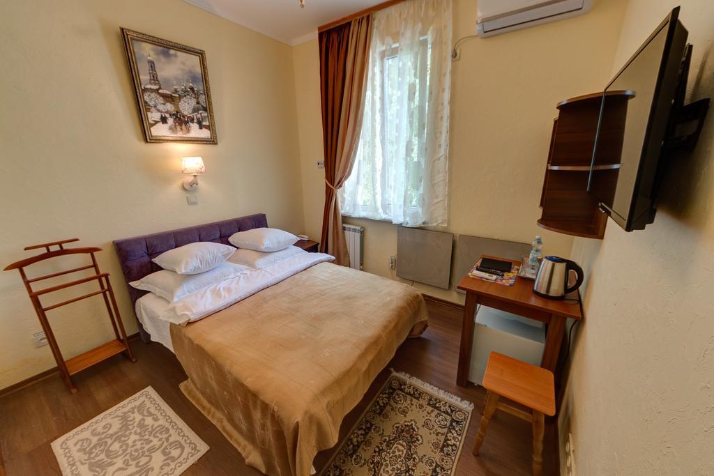 Aleksandria Hotel Kiev Esterno foto