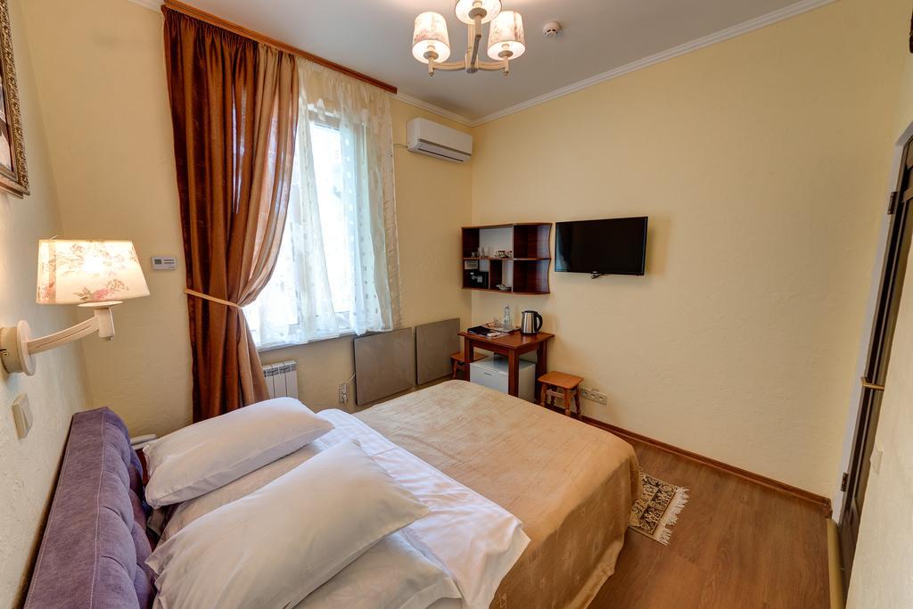 Aleksandria Hotel Kiev Esterno foto