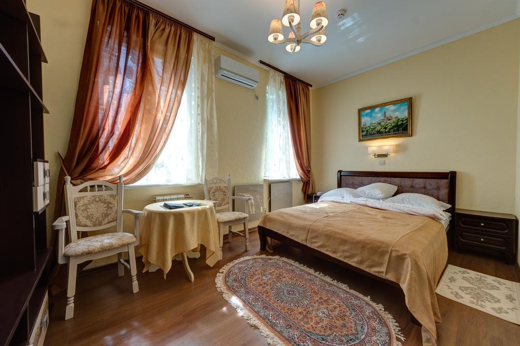 Aleksandria Hotel Kiev Esterno foto